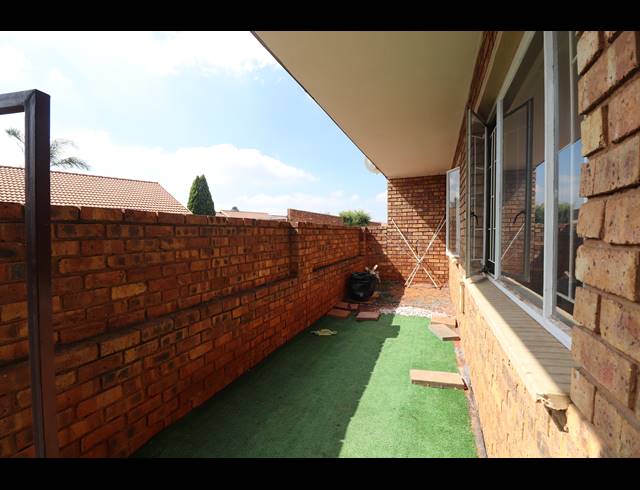 2 BEDROOM FLAT TO LET IN TERENURE